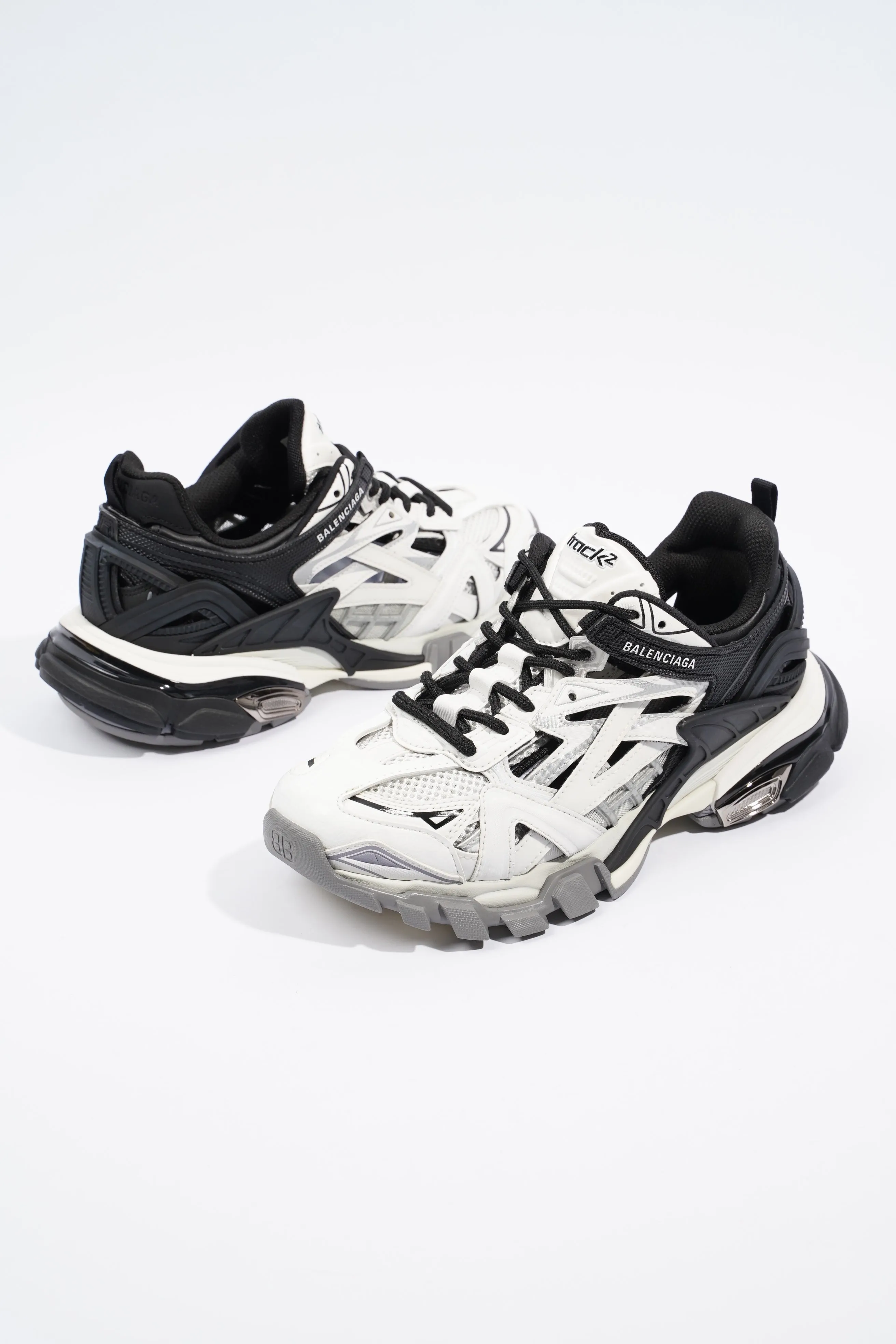 Balenciaga Track2 White / Black Canvas EU 38 UK 5