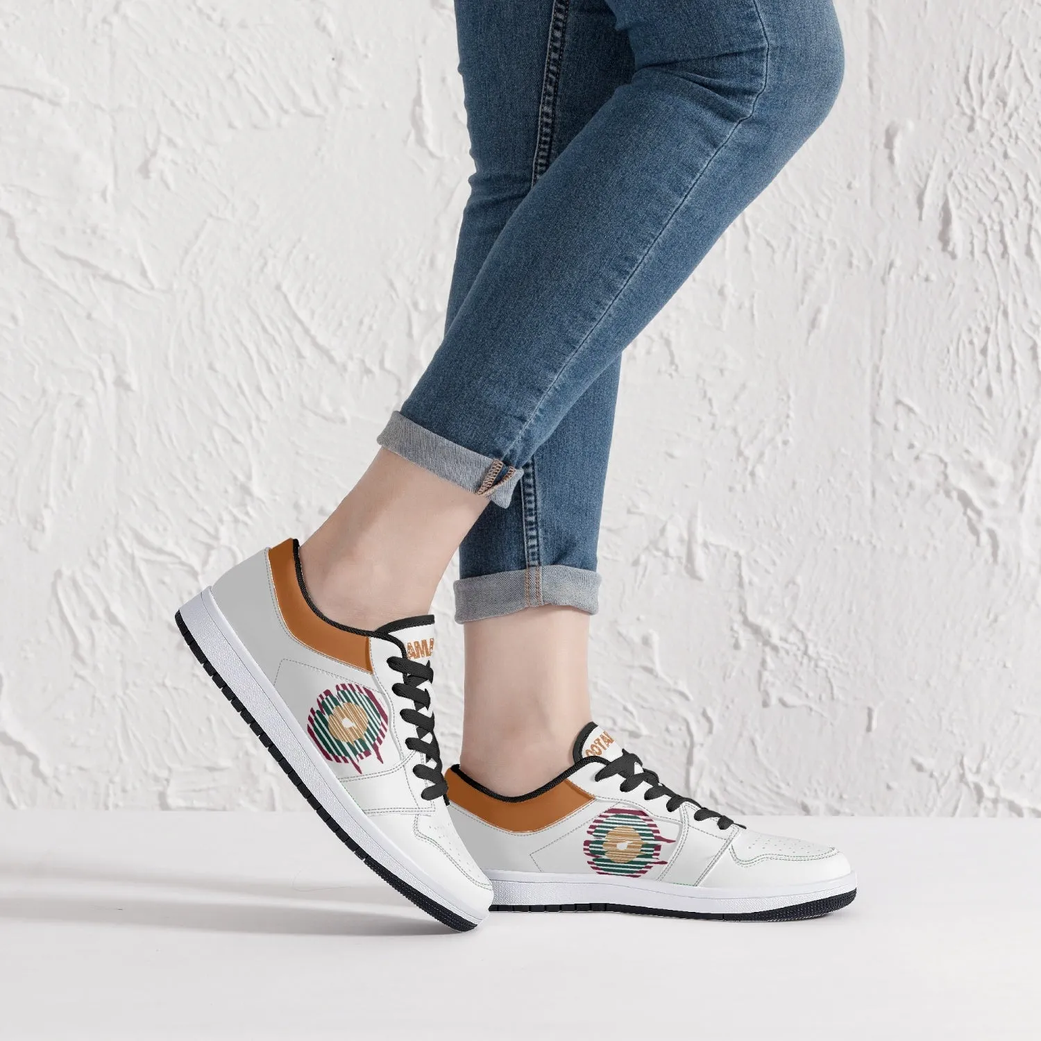 Low-Top Leather Sneakers - White/Colors