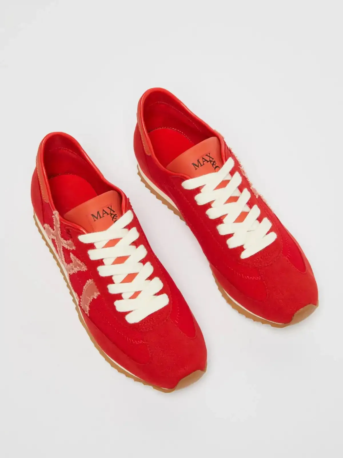 Ultra-lightweight sneakers - Red